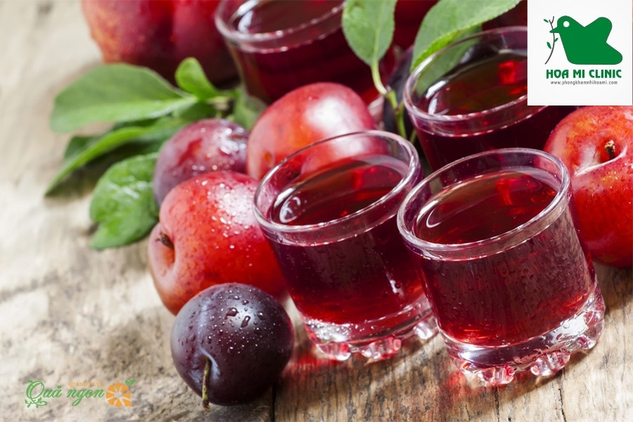 Dùng nước ép mận để chữa táo bón cho trẻ