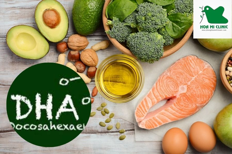 Thực phẩm giàu DHA: Cá hồi, trứng, dầu oliu,...