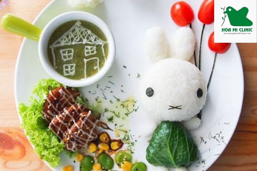 Bé mấy tháng ăn được cơm: Bổ sung thực đơn đa dạng cho bé