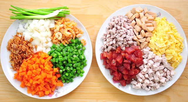 Thức ăn đa dạng hơn, độ cứng tương đối