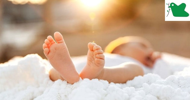 tắm nắng giúp trẻ hấp thụ vitamin D