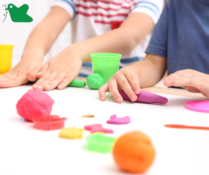 Tìm các hoạt động thay thế có lợi hơn cho thể chất và tinh thần của trẻ