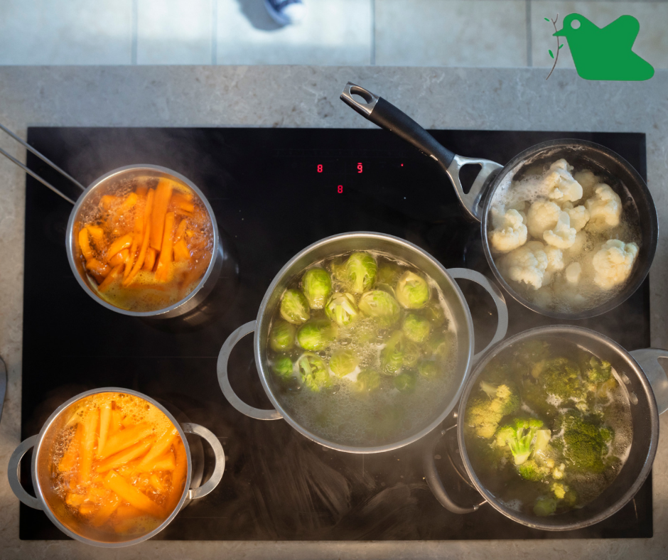 Nên cho trẻ "ăn chín, uống sôi" để hạn chế việc nhiễm và tái nhiễm giun sán.