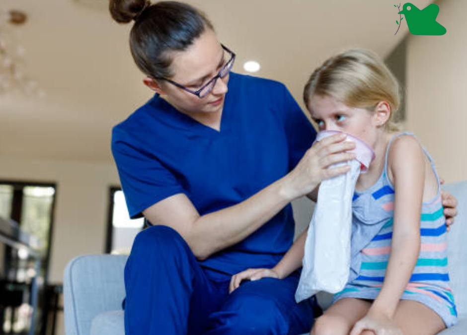 Trẻ nôn trớ khi ho.