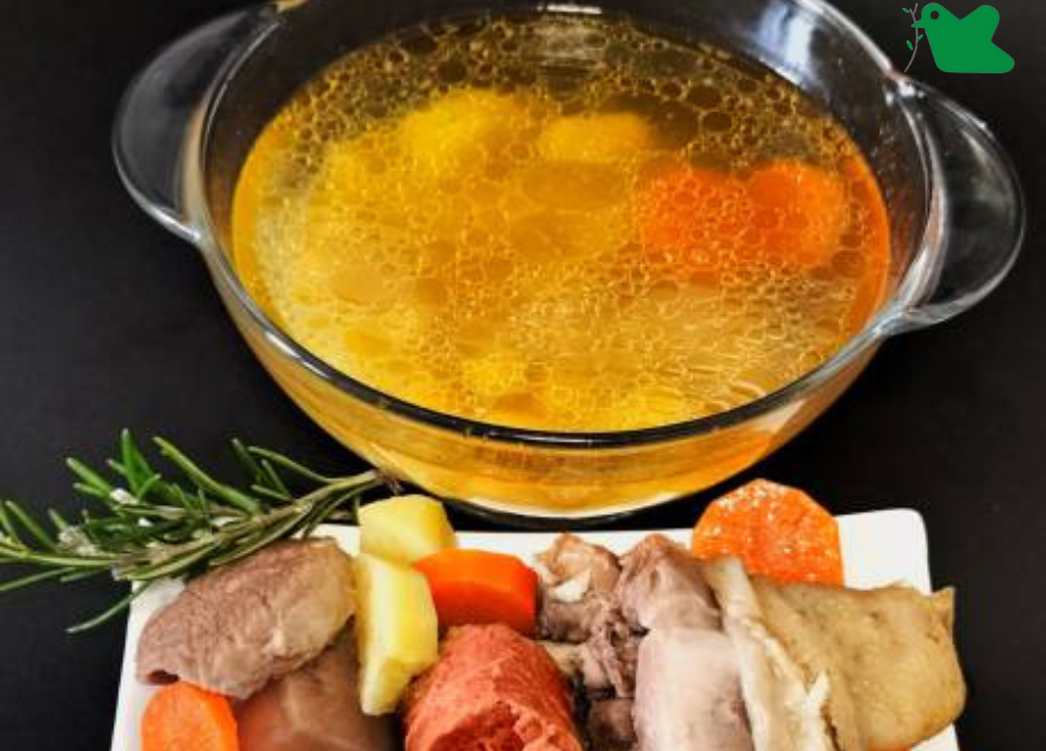 Nước hầm xương.